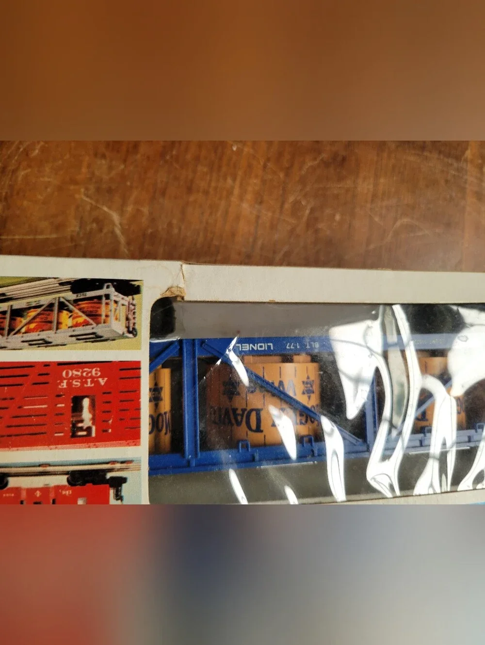 Vintage LIONEL Mogen David WINE CAR Model Number 6-9146 WITH BOX